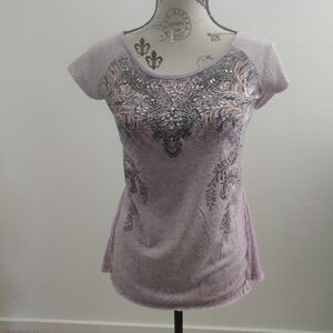 🆕 Cowgirl Legend Lavender knit crochet embellished short sleeve graphic top (S)